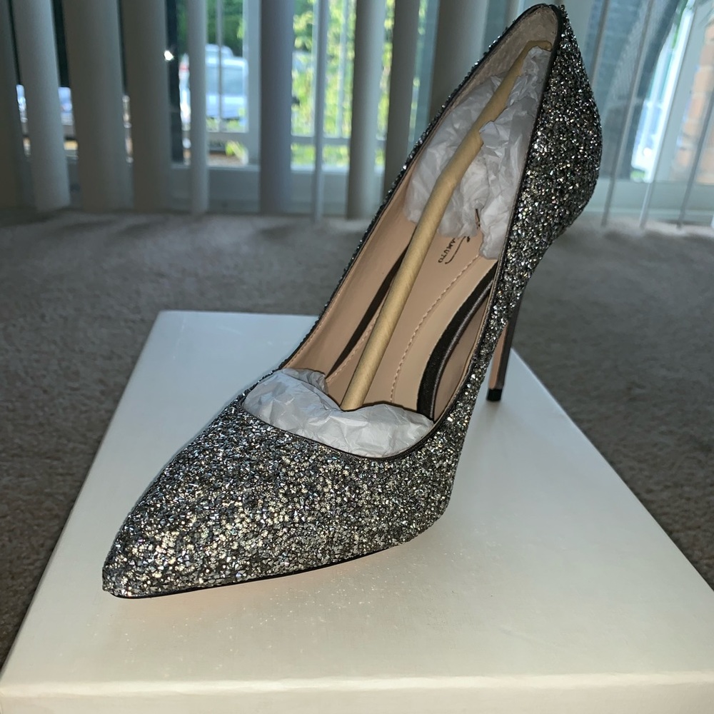Brand New, Never Worn Vince Camuto Glitter Heels!